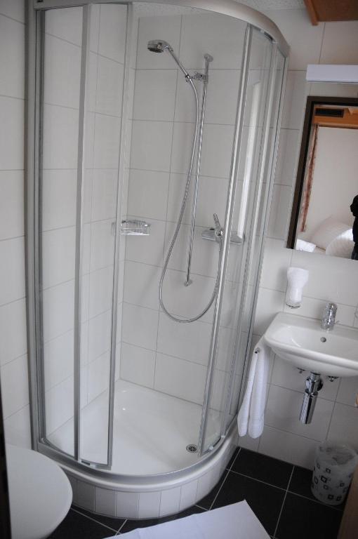 Hotel Adler Garni Bauma Habitación foto